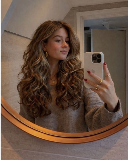 Soft voluminous waves hair inspiration